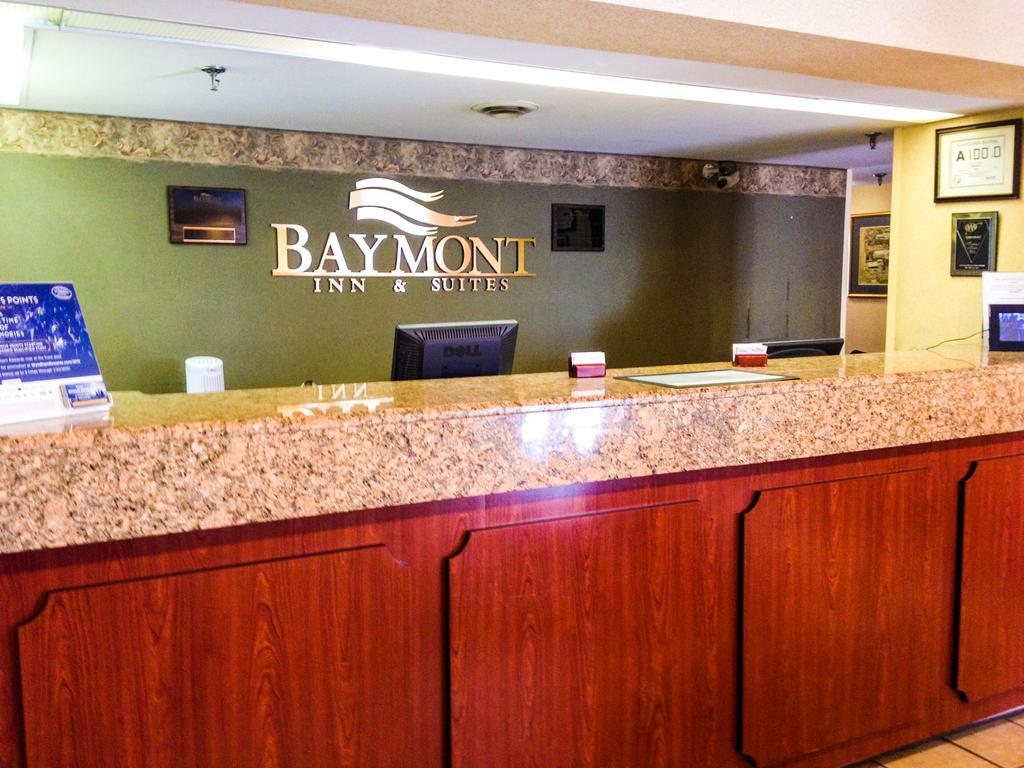 Отель Baymont By Wyndham Уилмингтон Экстерьер фото